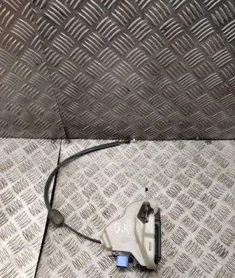 Volkswagen Golf Plus Rear door lock 