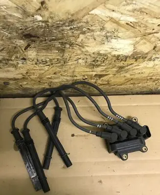 Renault Twingo II High voltage ignition coil H8200734204