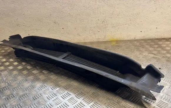 Volvo XC90 Intercooler air channel guide 31353797