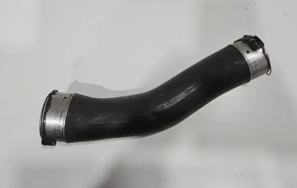 BMW X6 F16 Intercooler hose/pipe