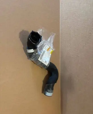 Porsche Cayenne (9Y0 9Y3) Coolant pipe/hose 4M0122101DR
