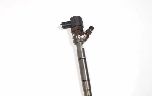 Hyundai i30 Fuel injector 338002A400