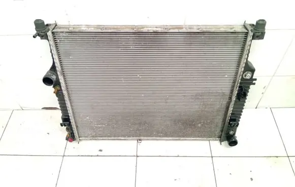 Mercedes-Benz R W251 Coolant radiator A2515000804