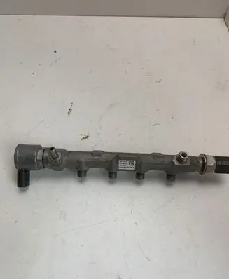 Audi Q3 8U Fuel main line pipe 04L089G 0064590