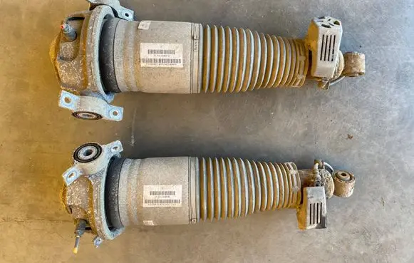 Porsche Cayenne (9PA) Shock absorber/damper/air suspension 7L5616020 169ATE02595EE2Y
