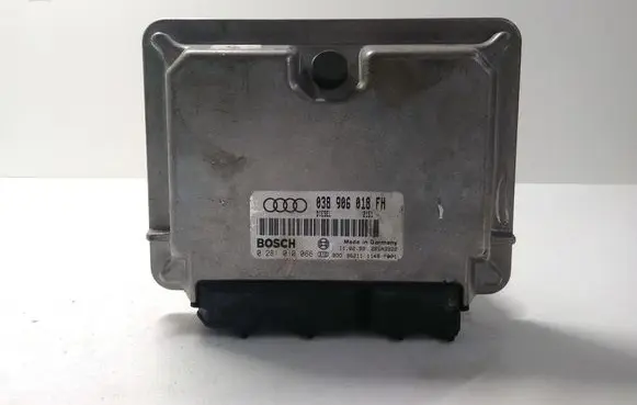 Audi A4 S4 B5 8D Engine control unit/module 038906018FH 0281010066