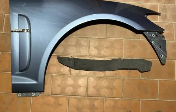 Jaguar XF Fender 8X2316E004A 8X2316E00
