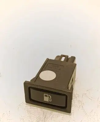 Toyota Avensis T250 Fuel tank opening switch 156795
