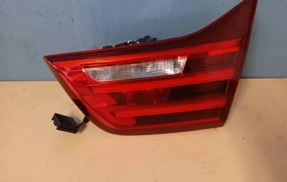 BMW 4 F32 F33 Tailgate rear/tail lights 7296102