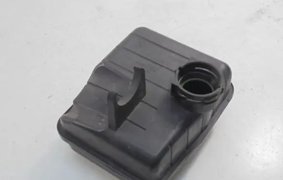 Intake resonator