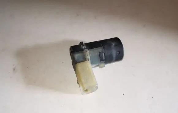 Audi A6 S6 C5 4B Parking PDC sensor 4B0919275E