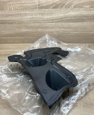 Ford Focus Front mudguard 19T54E05 4M5116A563AC