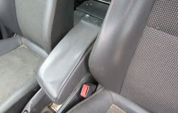 Opel Zafira B Armrest 