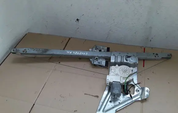 Volkswagen Crafter Front door window regulator with motor A0068205442 995185103