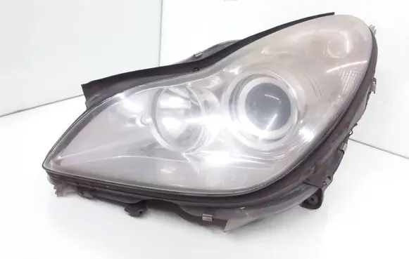 Mercedes-Benz CLS C219 Headlight/headlamp 15967700 159677