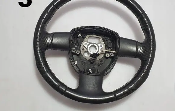 Audi A3 S3 8P Steering wheel