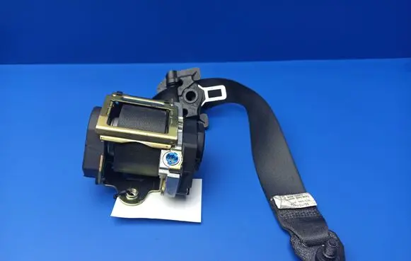 BMW 7 E65 E66 Front seatbelt 561078501 561056710 7037815