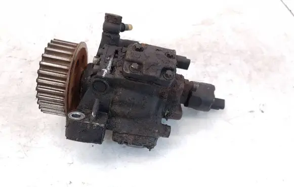 Renault Scenic II - Grand scenic II Fuel injection high pressure pump 8200430599 A2C20000754 5WS40153