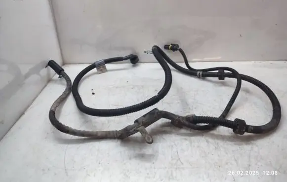 Mercedes-Benz C W204 Wires (starter motor) A2075400610