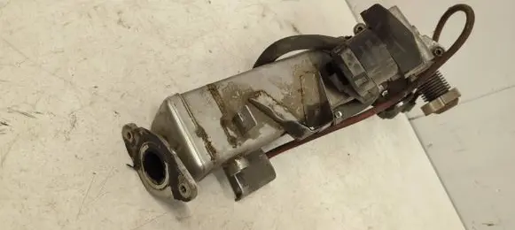 BMW 3 E90 E91 EGR valve 209206082