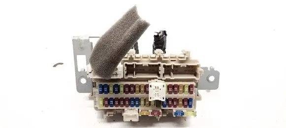 Nissan Qashqai Fuse module 4EB0A