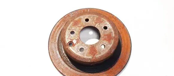 Nissan Qashqai Rear brake disc neventiliuojamas