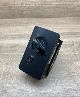 Ford Mondeo Mk III Light switch 1S7T13A024HB 04052771