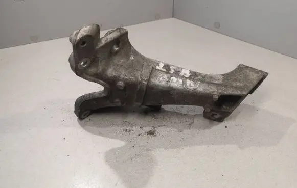BMW 5 E39 Engine mounting bracket 1141137