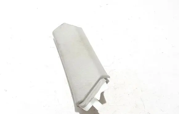 (D)pillar trim (top)