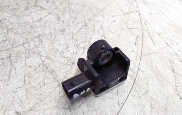Mercedes-Benz GLA W156 Airbag deployment crash/impact sensor A1668210151 024160724 56054085AA