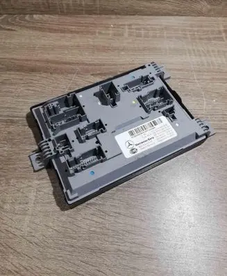 Mercedes-Benz E W213 Engine control unit/module ECU A2139003208 5DK01077716