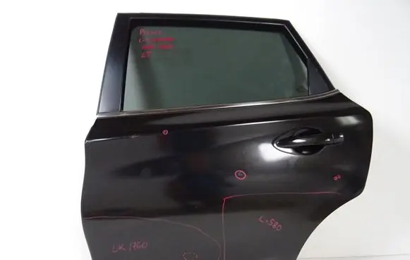 Nissan Pulsar Rear door