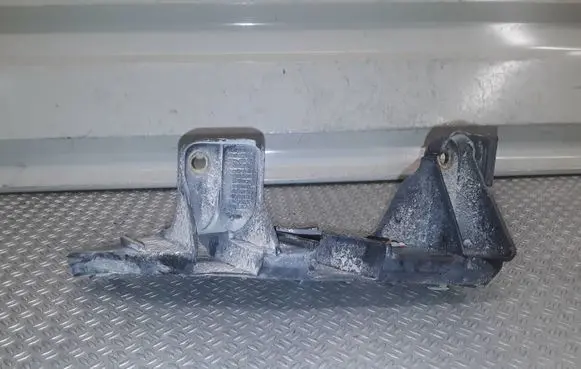 Seat Leon (1P) Rear bumper mounting bracket 1P0807378