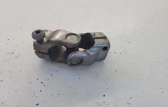 Ford Mustang VI Steering column universal joint 19262