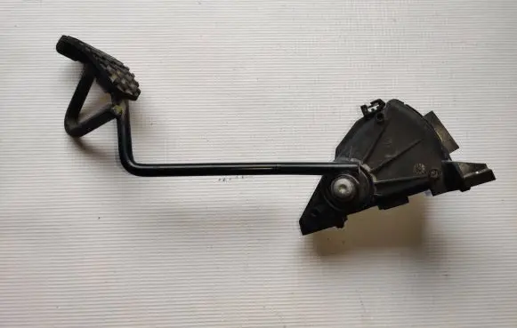 Citroen Jumper Accelerator throttle pedal 1337493080
