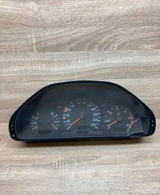 Mercedes-Benz C W202 Speedometer (instrument cluster) 2025407748 110008900 WithPlug