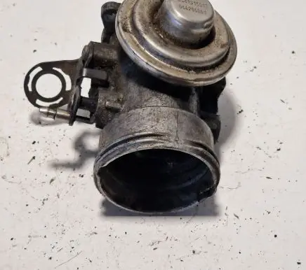 Volkswagen Golf IV EGR valve 038131501T 066206001