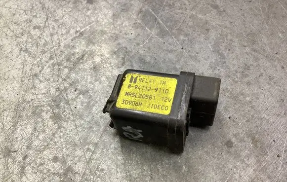 Opel Frontera A Other relay 8941129110 30906H MR5L205B1