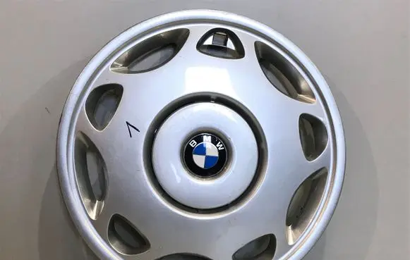 BMW 3 E36 R15 wheel hub/cap/trim 36131180104