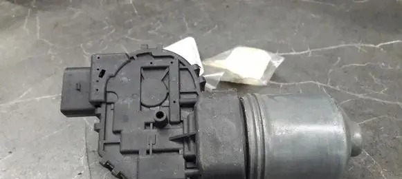 Volkswagen PASSAT B9 Wiper motor 0390241505