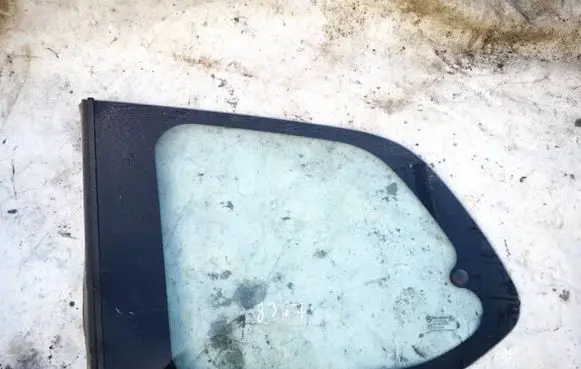 KIA Carnival Rear side window as2