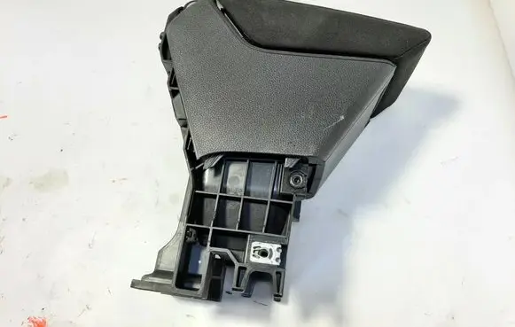Volkswagen Polo VI Armrest 6F0864207D