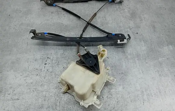 Seat Toledo III (5P) Front door window regulator with motor 