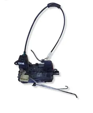 Opel Astra H Front door lock 13128111