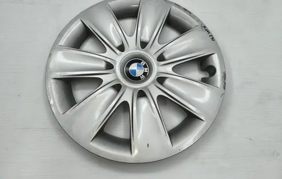 BMW 3 E90 E91 R13 wheel hub/cap/trim 6777786