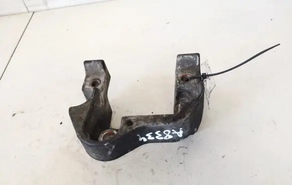 Chrysler Sebring (ST-22 - JR) Engine mounting bracket 05085828ab