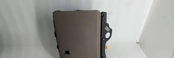 Glove box