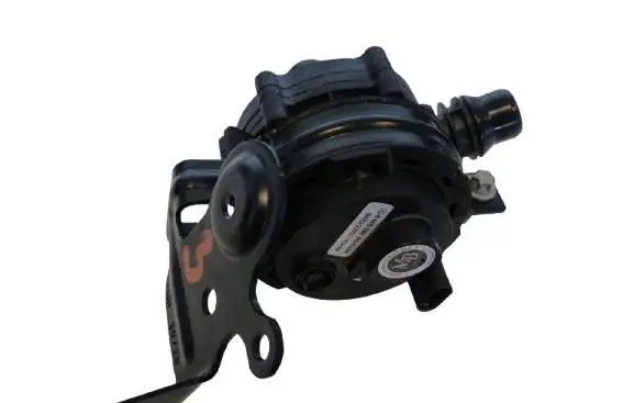 Mercedes-Benz E W214 Water pump A0005003101 A2548300901 A2548302601