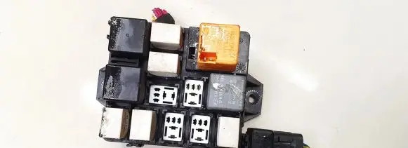 KIA Carens I Fuse box set 7k2kb