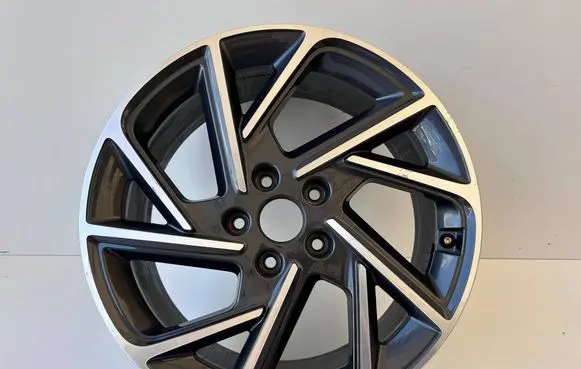 Hyundai i30 R18 alloy rim 52910-G4800
